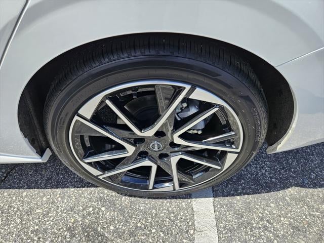 2025 Nissan Sentra SR premium