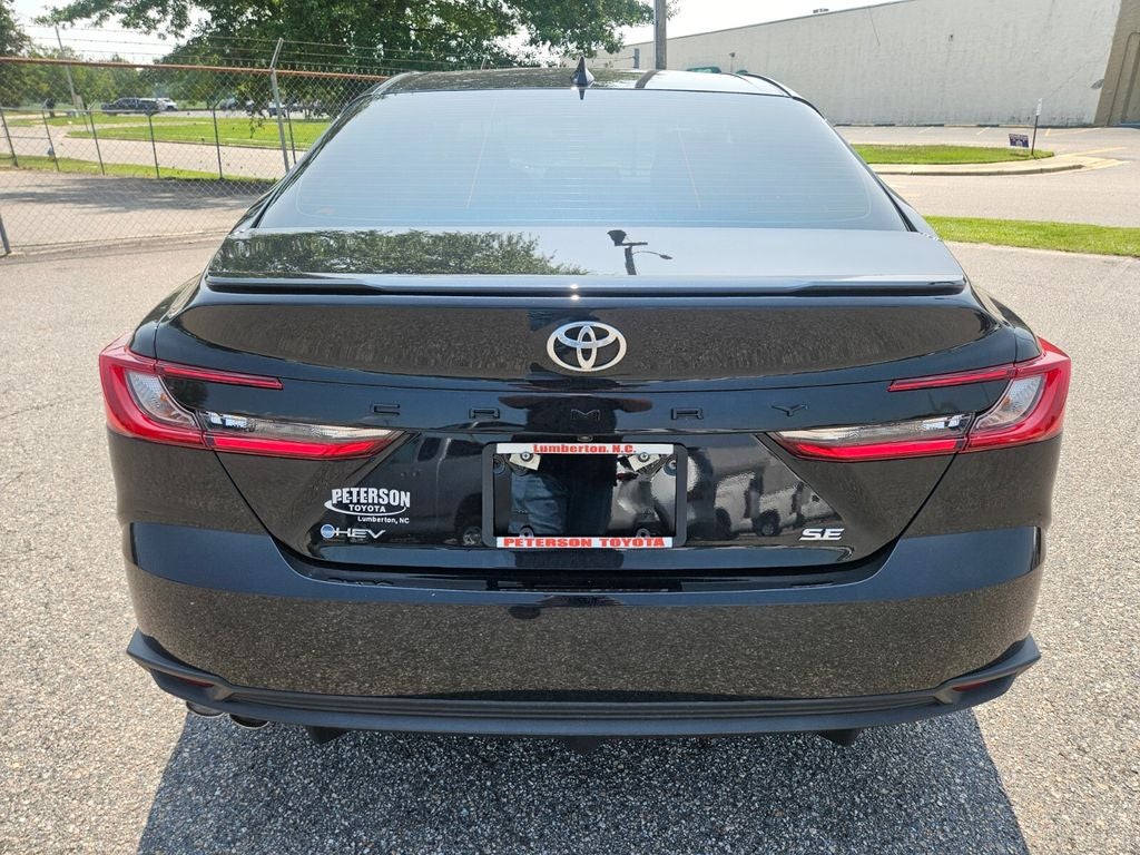 2025 Toyota Camry SE
