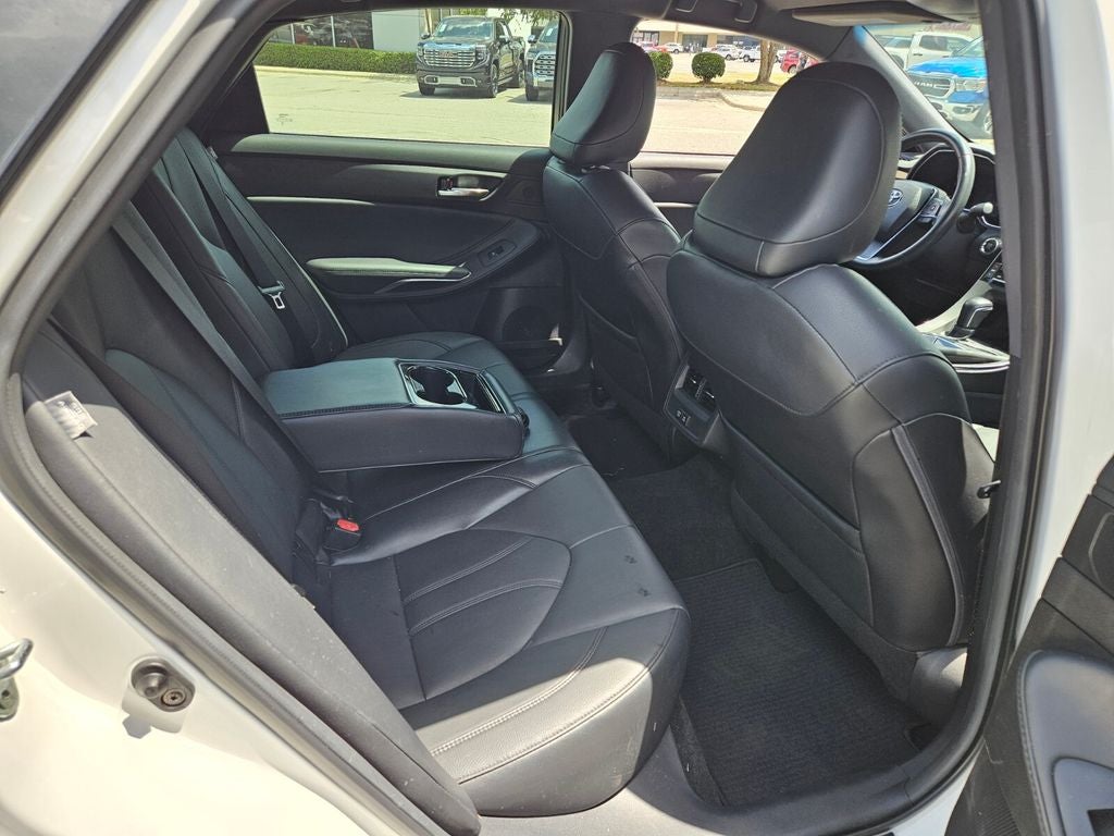 2022 Toyota Avalon XLE