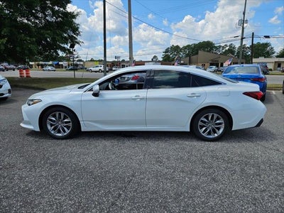 2022 Toyota Avalon XLE