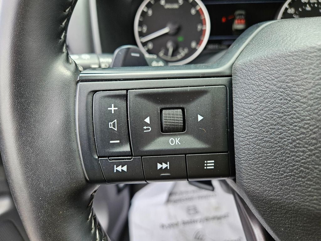 2025 Nissan Rogue SV