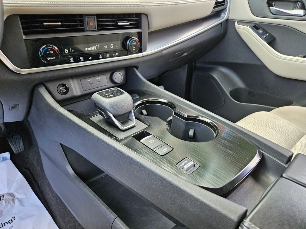 2025 Nissan Rogue SV