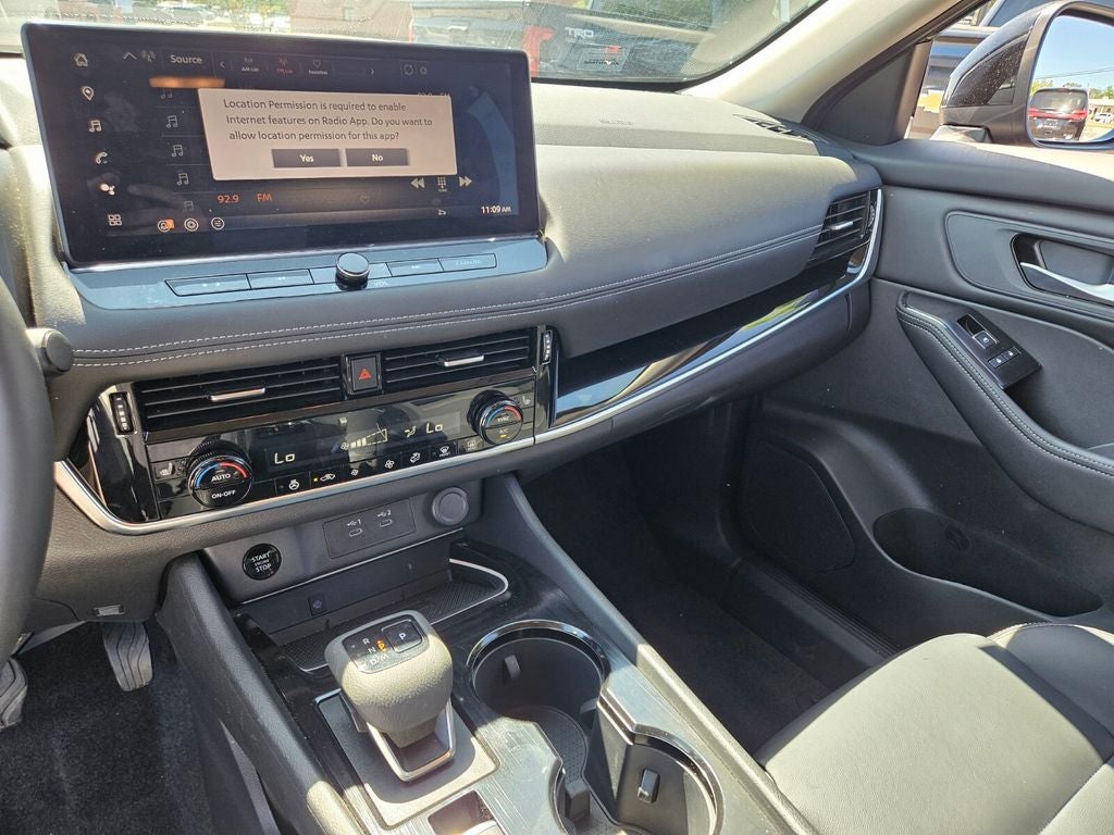 2026 Nissan Rogue SL