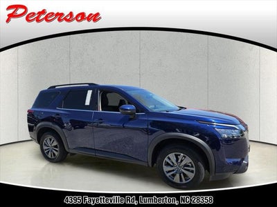 2025 Nissan Pathfinder SV