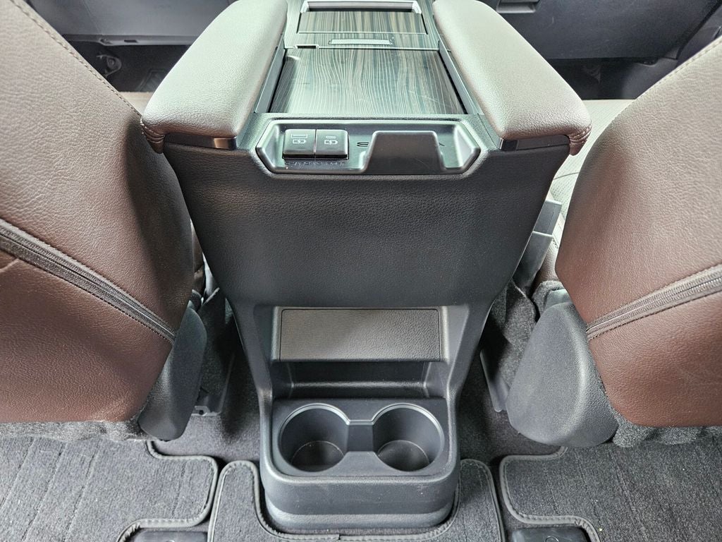 2023 Toyota Sienna Platinum 7 Passenger
