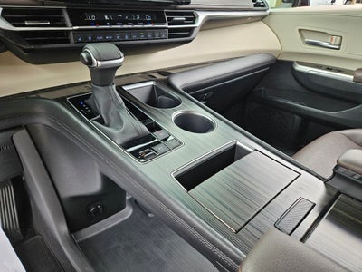 2023 Toyota Sienna Platinum 7 Passenger