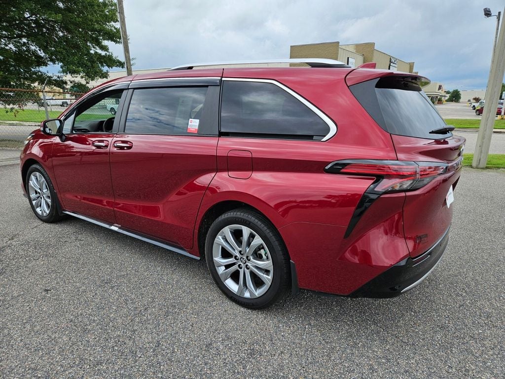 2023 Toyota Sienna Platinum 7 Passenger