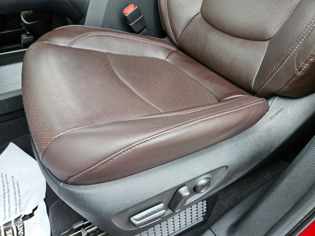 2023 Toyota Sienna Platinum 7 Passenger