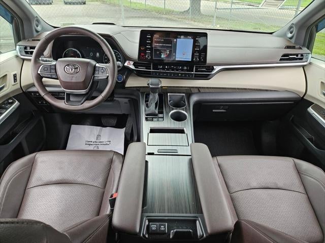 2023 Toyota Sienna Platinum 7 Passenger