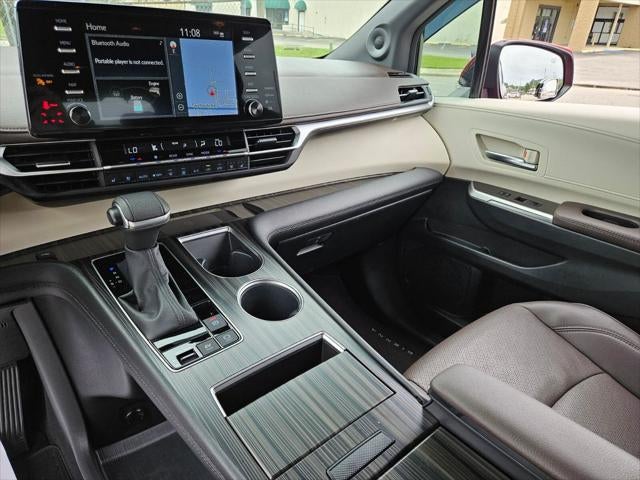 2023 Toyota Sienna Platinum 7 Passenger