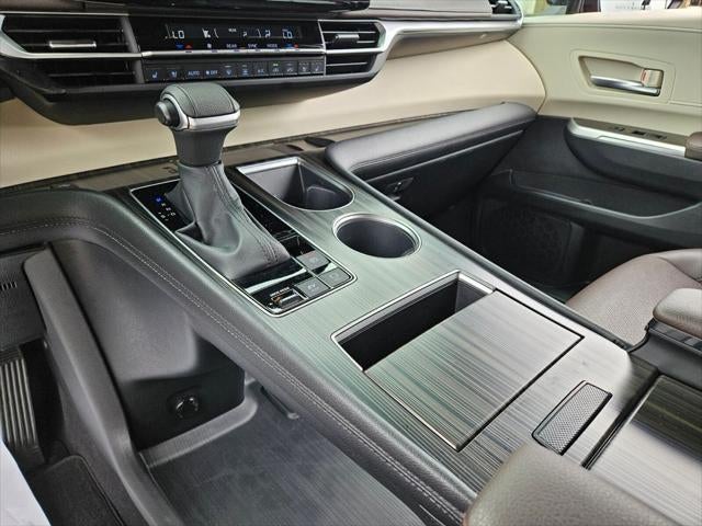 2023 Toyota Sienna Platinum 7 Passenger