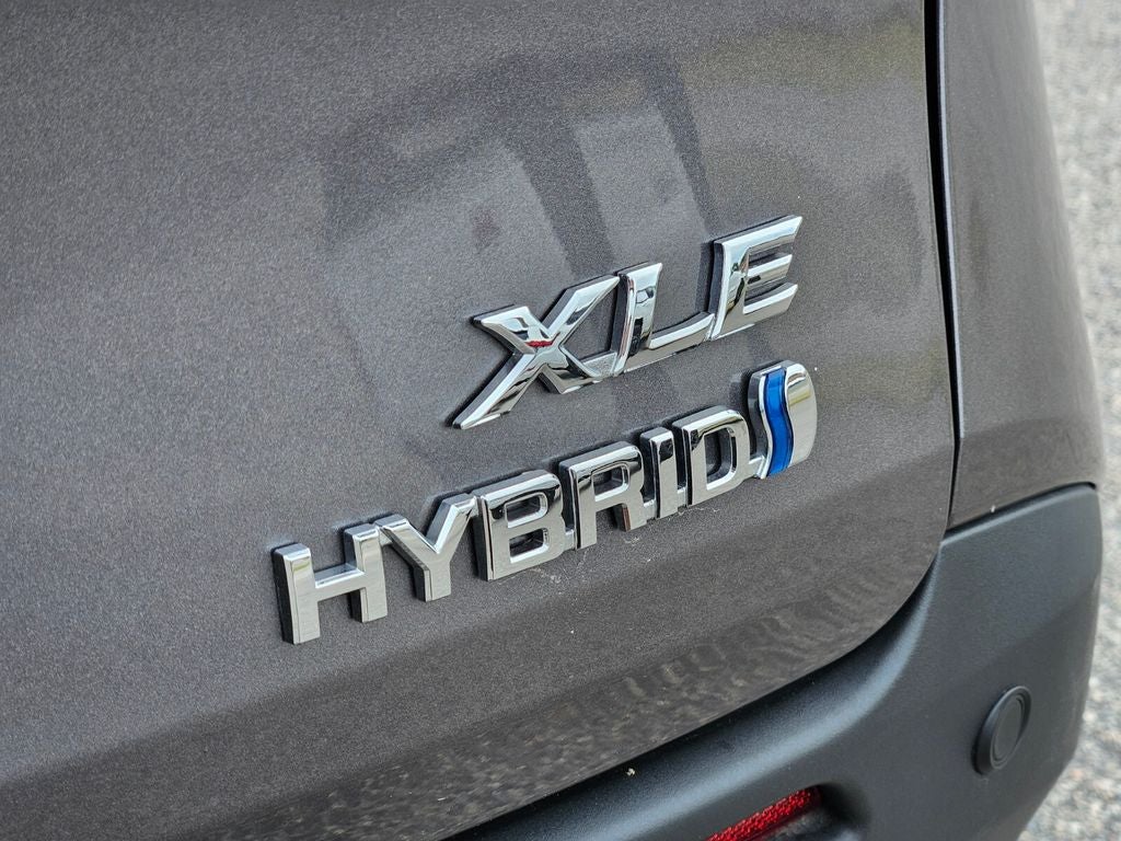 2024 Toyota Sienna XLE 8 Passenger