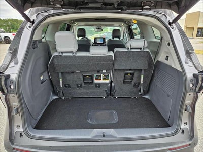2024 Toyota Sienna XLE 8 Passenger