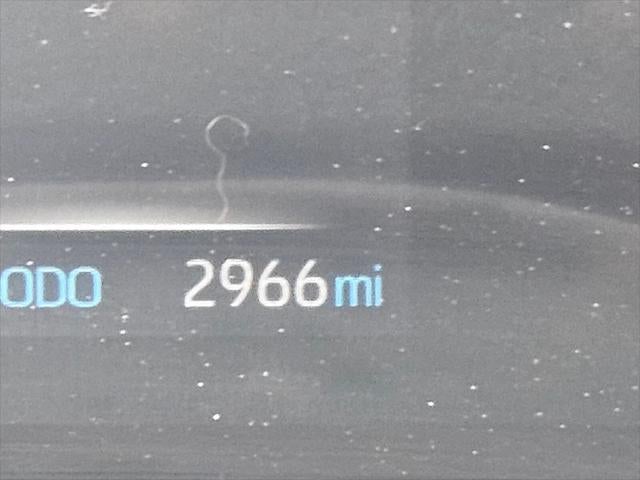 2024 Toyota Sienna XLE 8 Passenger