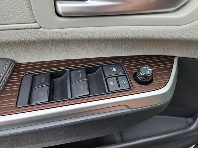 2024 Toyota Sienna XLE 8 Passenger