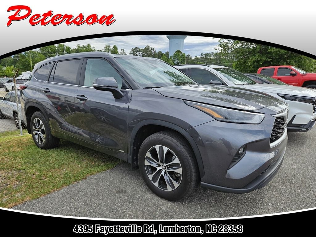 2025 Toyota Highlander Hybrid XLE