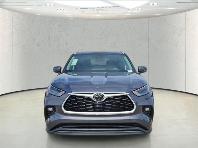 2025 Toyota Highlander Hybrid XLE