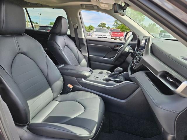 2025 Toyota Highlander Hybrid XLE