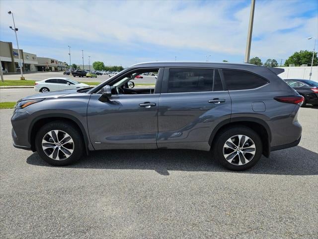 2025 Toyota Highlander Hybrid XLE