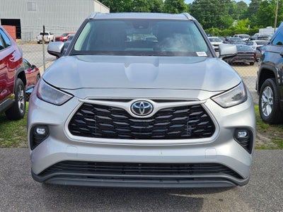 2025 Toyota Highlander XLE