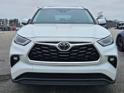 2023 Toyota Highlander Base