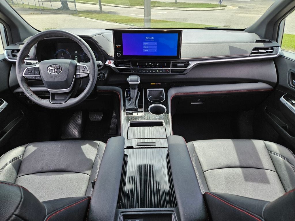 2025 Toyota Sienna XSE 7 Passenger