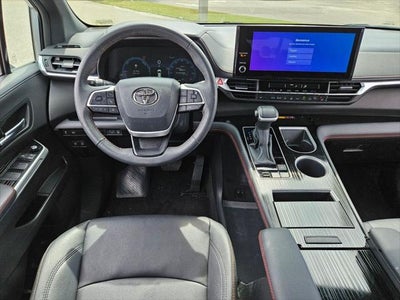 2025 Toyota Sienna XSE 7 Passenger