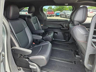 2025 Toyota Sienna XSE 7 Passenger