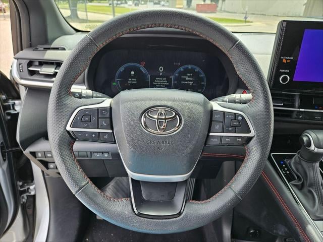 2025 Toyota Sienna XSE 7 Passenger