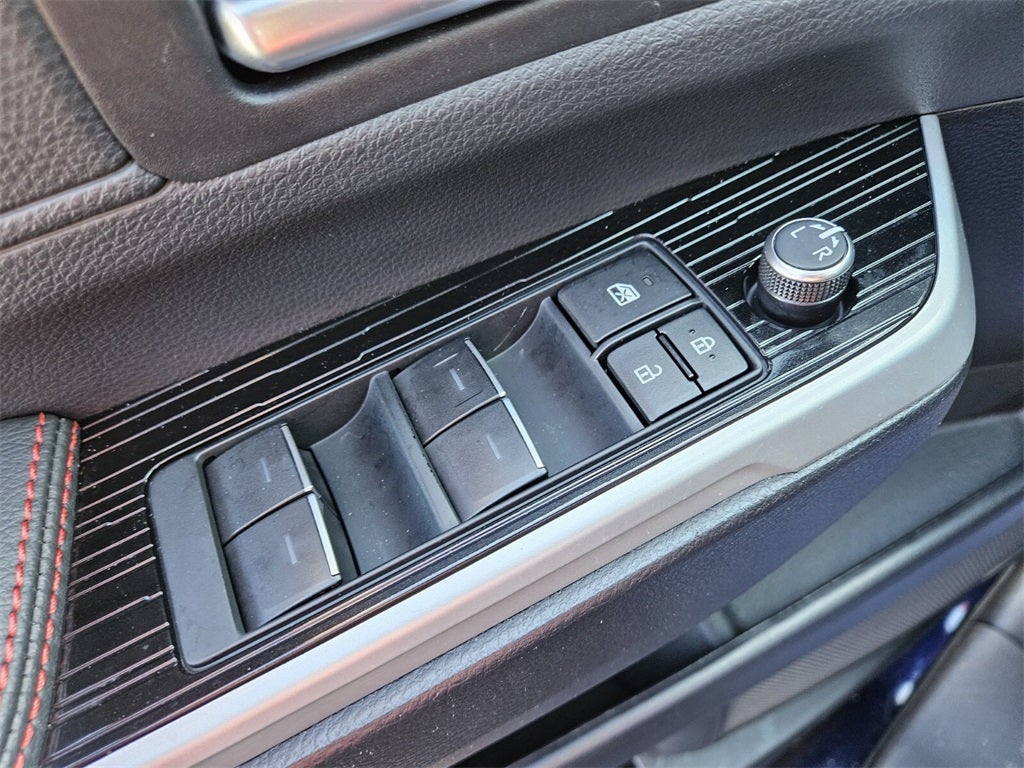 2025 Toyota Sienna XSE 7 Passenger