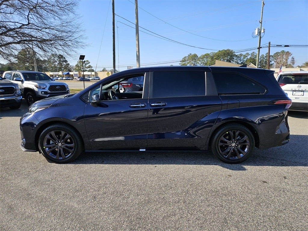 2025 Toyota Sienna XSE 7 Passenger