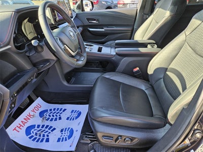 2025 Toyota Sienna XSE 7 Passenger