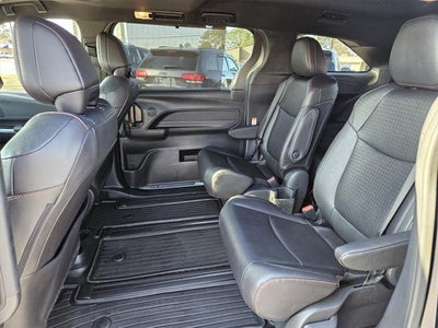 2025 Toyota Sienna XSE 7 Passenger