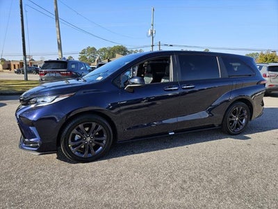 2025 Toyota Sienna XSE 7 Passenger