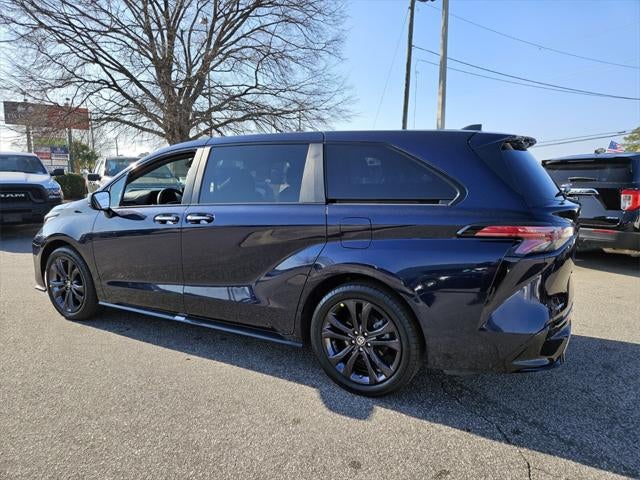 2025 Toyota Sienna XSE 7 Passenger