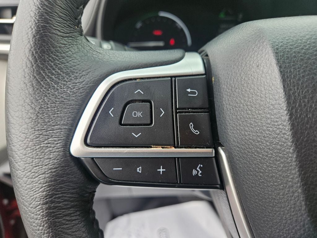 2024 Toyota Sienna XLE 8 Passenger