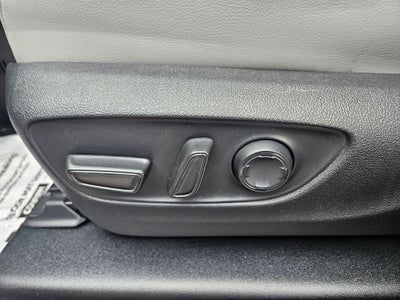 2024 Toyota Sienna XLE 8 Passenger