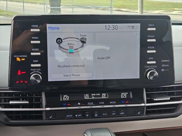 2024 Toyota Sienna XLE 8 Passenger