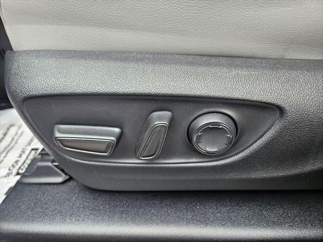 2024 Toyota Sienna XLE 8 Passenger