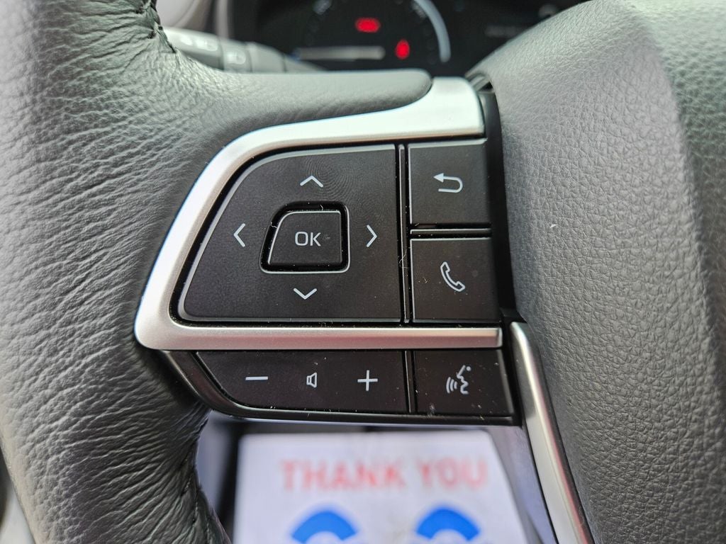 2025 Toyota Sienna XLE 8 Passenger