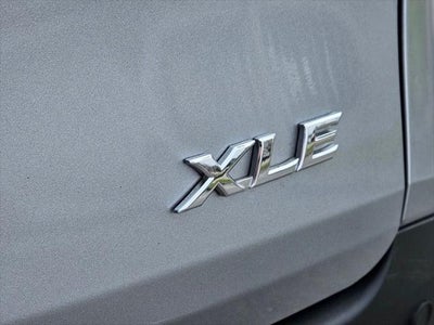 2025 Toyota Sienna XLE 8 Passenger