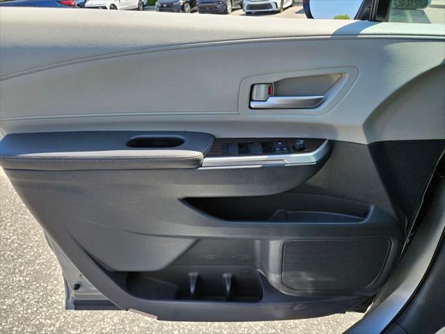 2022 Toyota Sienna XLE 8 Passenger