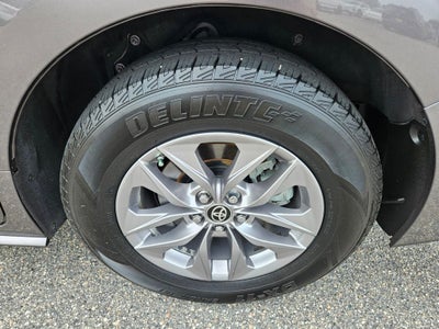 2021 Toyota Sienna XLE 8 Passenger