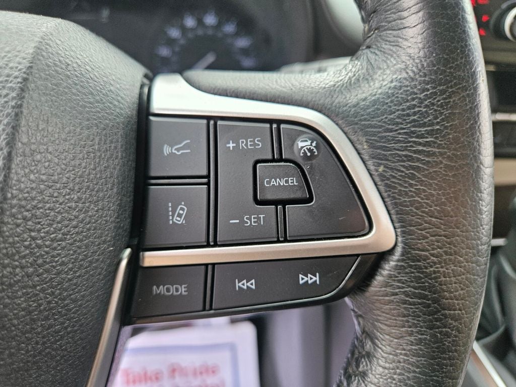 2021 Toyota Sienna XLE 8 Passenger