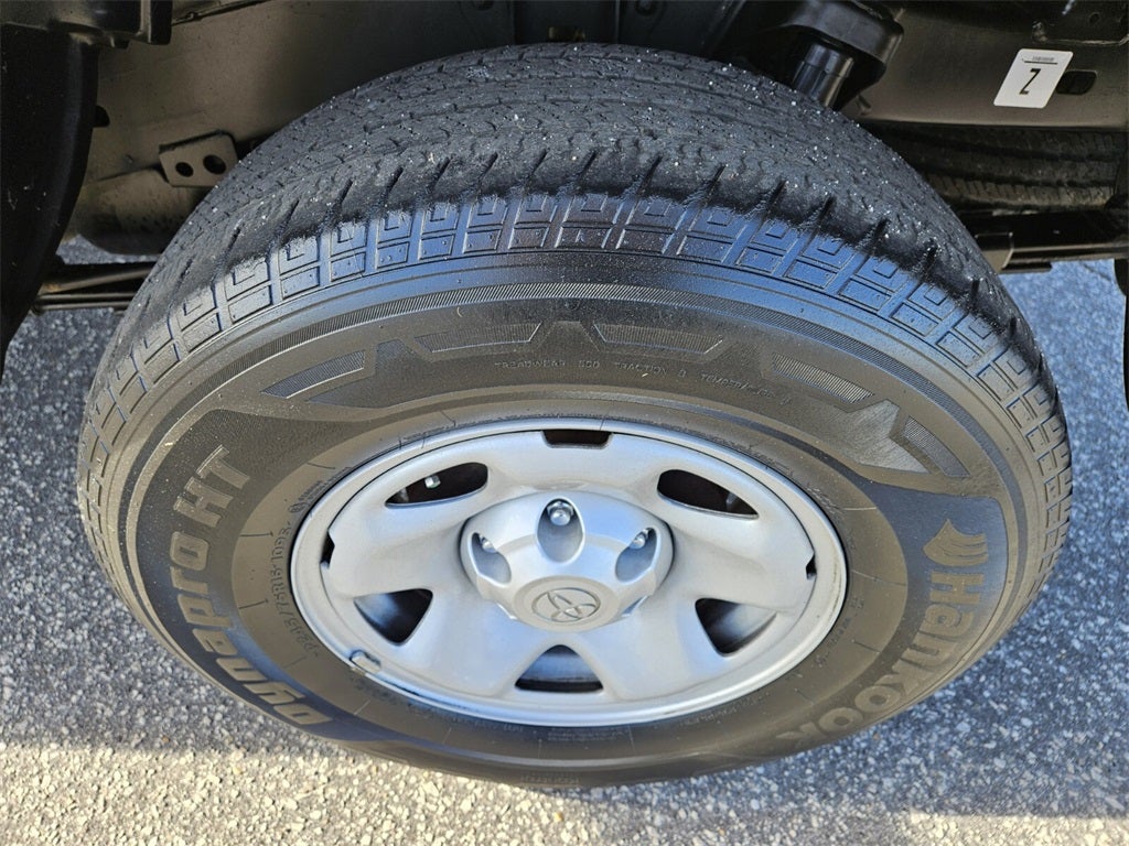 2017 Toyota Tacoma SR