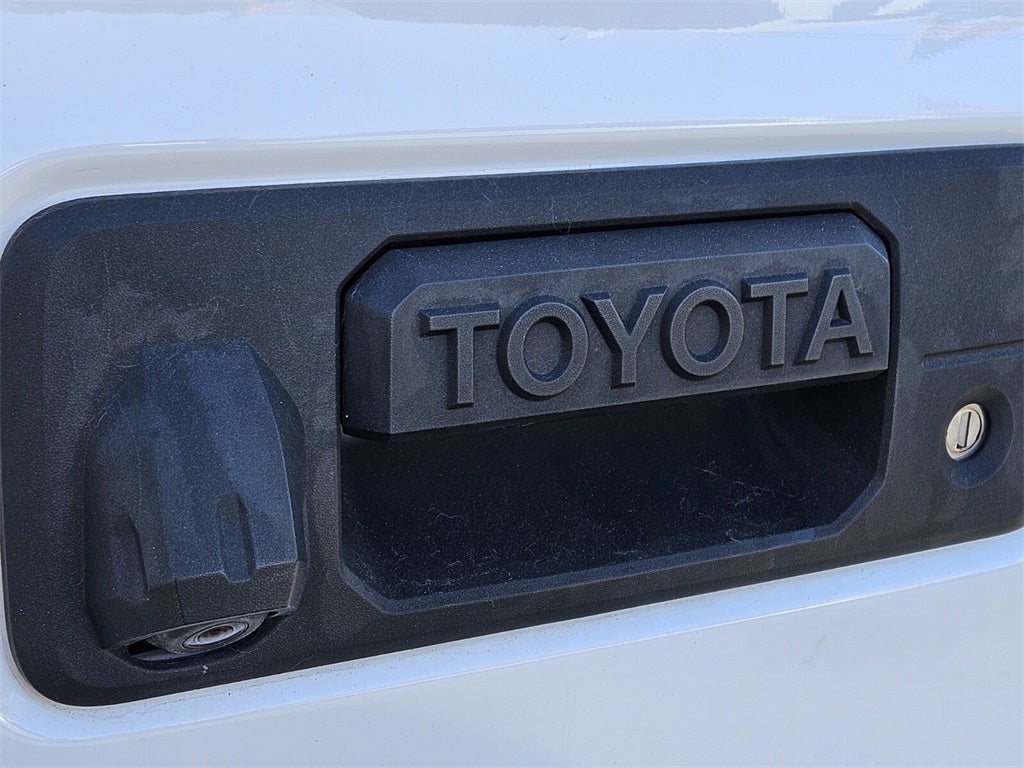 2017 Toyota Tacoma SR