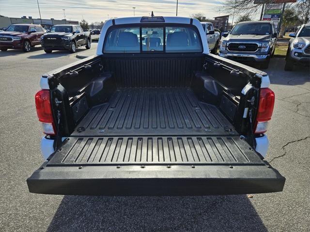 2017 Toyota Tacoma SR