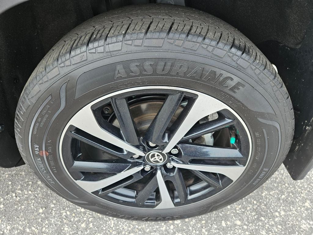 2025 Toyota Corolla Cross Hybrid XSE