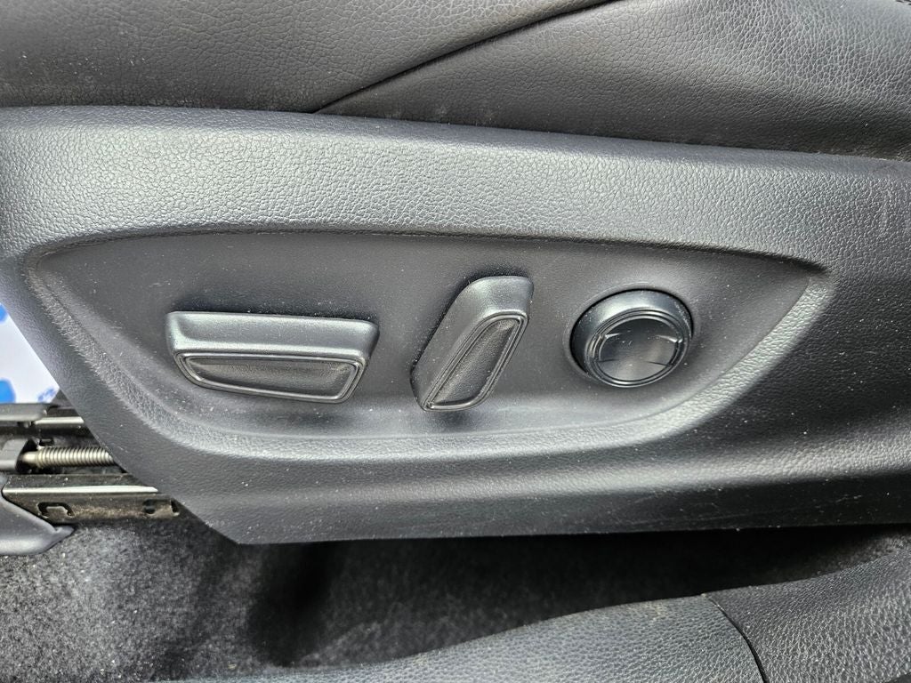 2025 Toyota Corolla Cross Hybrid XSE