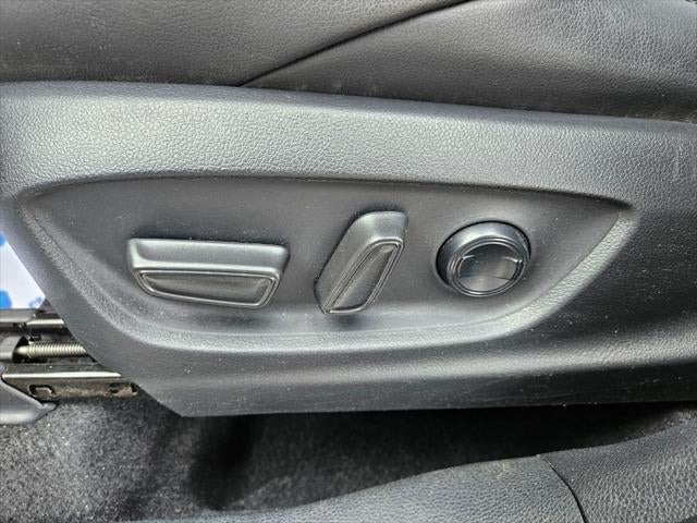 2025 Toyota Corolla Cross Hybrid XSE